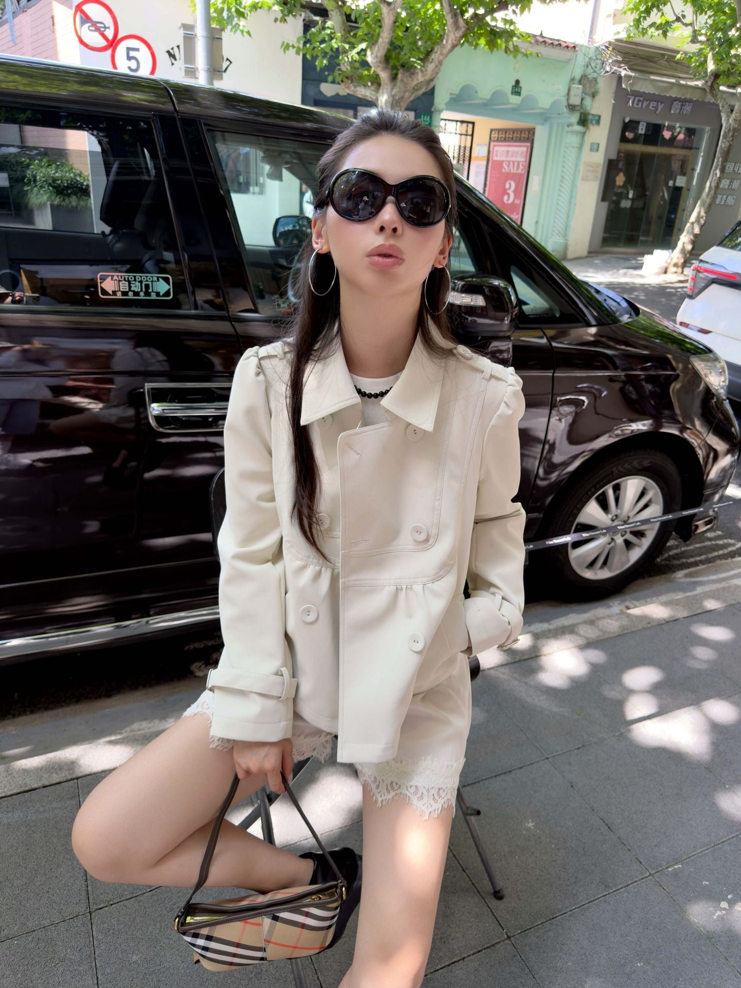 Ivory Cream Vintage Doll Collar Jacket Everyday Chic Outfit